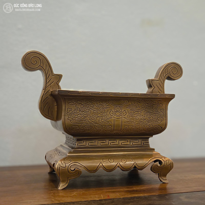 Bát Hương Đồng Hình Chữ Nhật Bằng Đồng Đỏ Màu Trầm Cổ Cỡ 20cm, 25cm