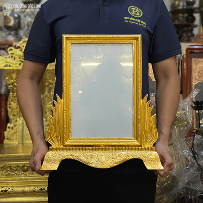 Khung Ảnh Thờ Đúc Bằng Đồng Đỏ Dát Vàng 9999 Cao 41Cm